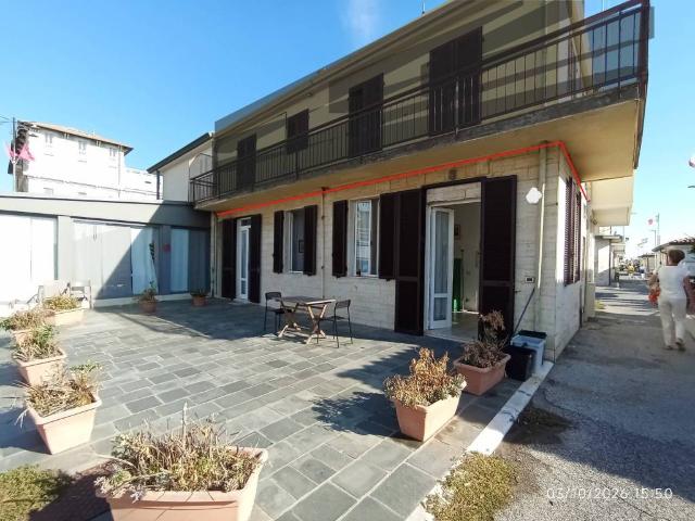 Appartamento in vendita a Viareggio LU