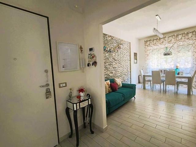 Appartamento in vendita a Viareggio LU