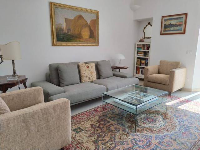 Appartamento in vendita a Viareggio LU