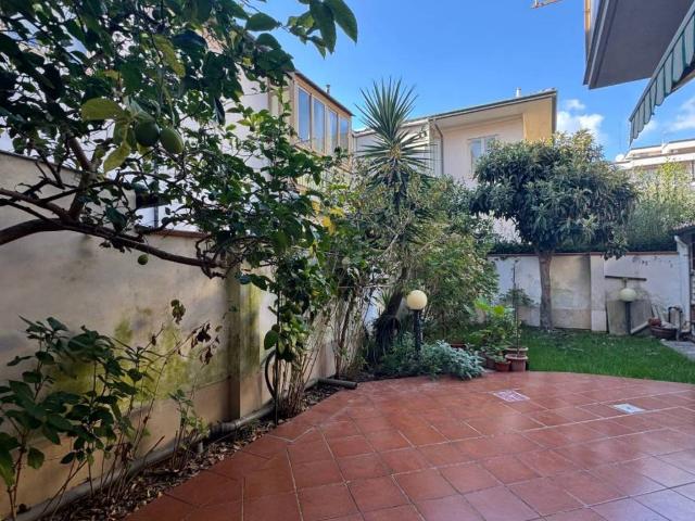 Appartamento in vendita a Viareggio LU