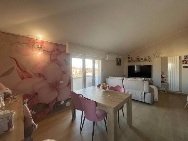 Appartamento in vendita a Viareggio LU