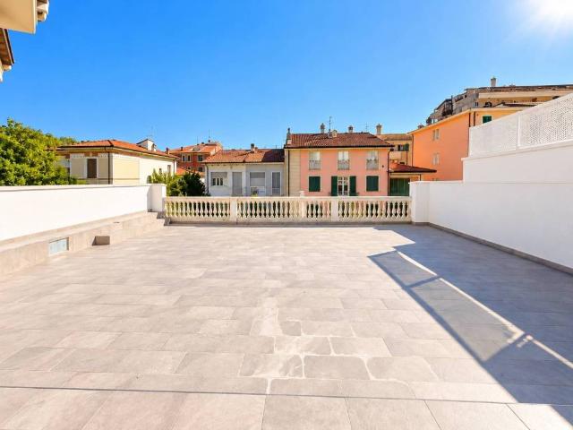 Appartamento in vendita a Viareggio LU
