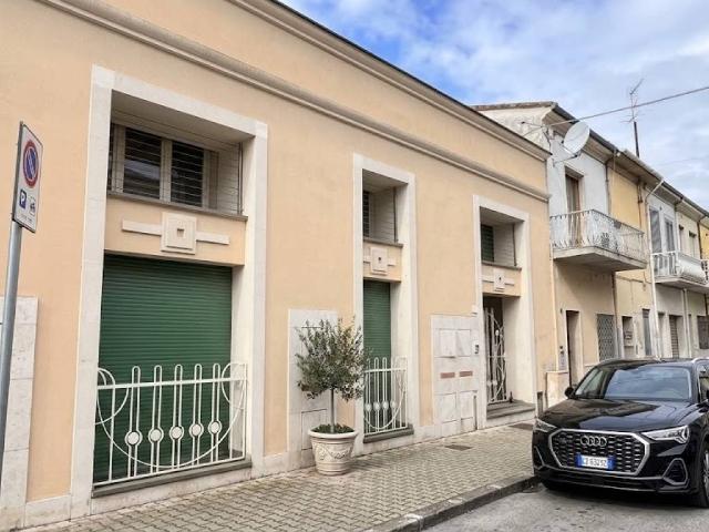 Appartamento in vendita a Viareggio LU