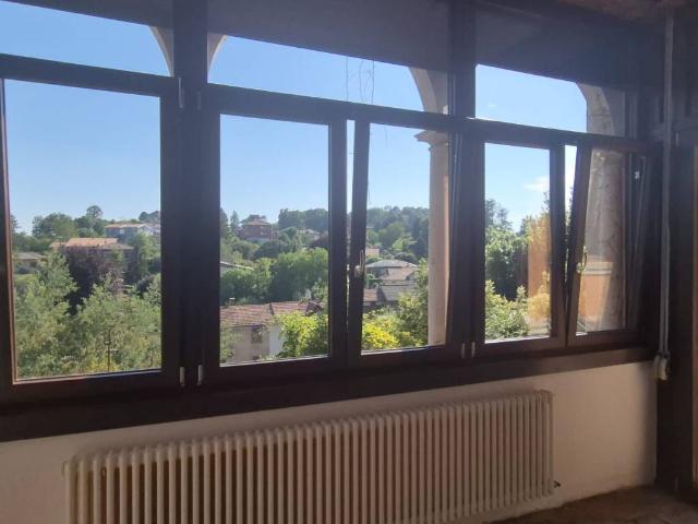 Appartamento in vendita a Viggiù VA