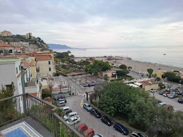 Appartamento in vendita a Vietri sul Mare SA