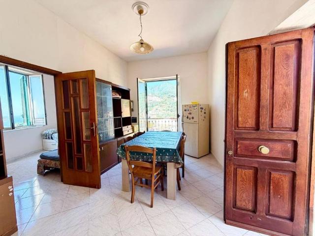 Appartamento in vendita a Vietri sul Mare SA