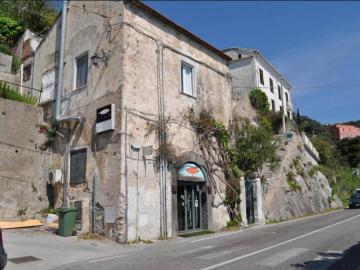Appartamento in vendita a Vietri sul Mare SA