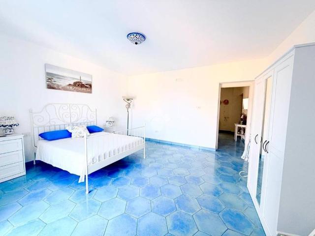 Appartamento in vendita a Vietri sul Mare SA