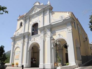 Appartamento in vendita a Vietri sul Mare SA