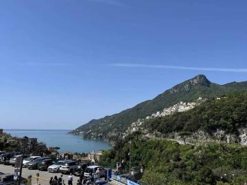 Appartamento in vendita a Vietri sul Mare SA