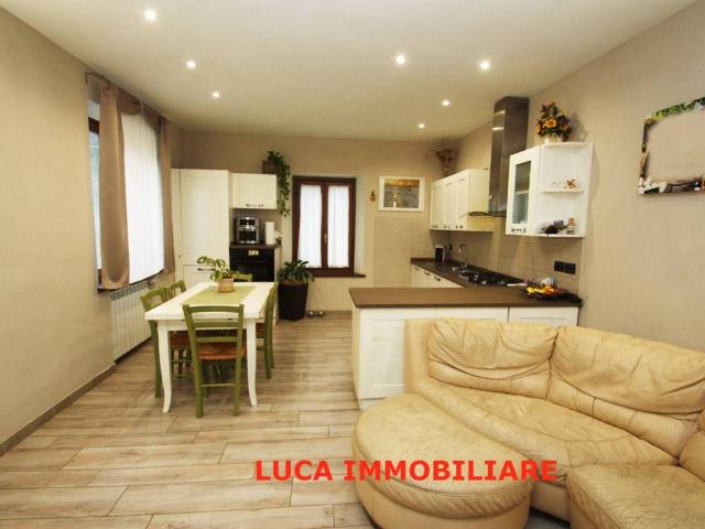 Appartamento in vendita a Villa Basilica LU