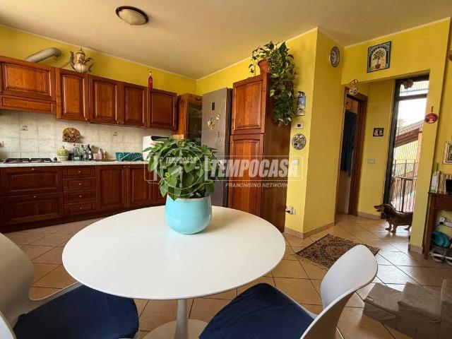 Appartamento in vendita a Villa Cortese MI