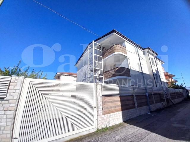 Appartamento in vendita a Villa Di Briano