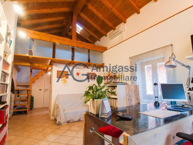 Appartamento in vendita a Villa di Serio BG