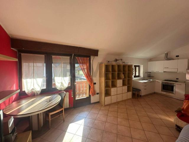 Appartamento in vendita a Villa D'Ogna