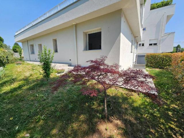 Appartamento in vendita a Villa Guardia CO