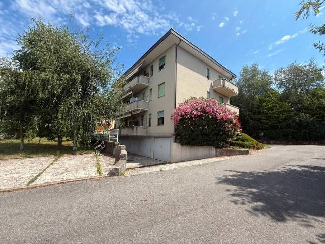 Appartamento in vendita a Villa Guardia CO