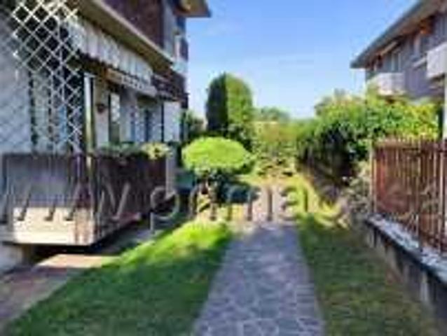 Appartamento in vendita a Villafranca Di Verona