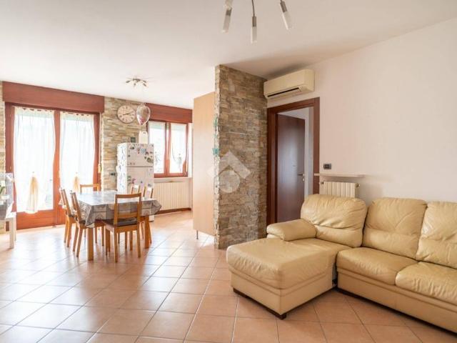 Appartamento in vendita a Villafranca di Verona VR