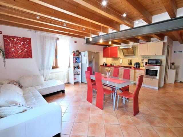 Appartamento in vendita a Villafranca di Verona VR