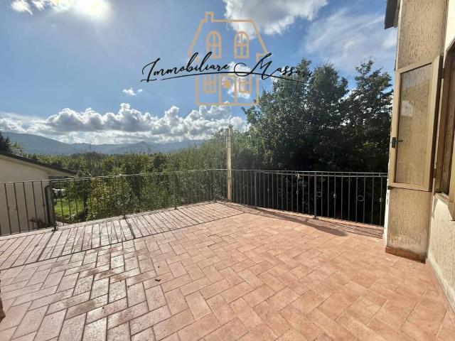 Appartamento in vendita a Villafranca in Lunigiana MS