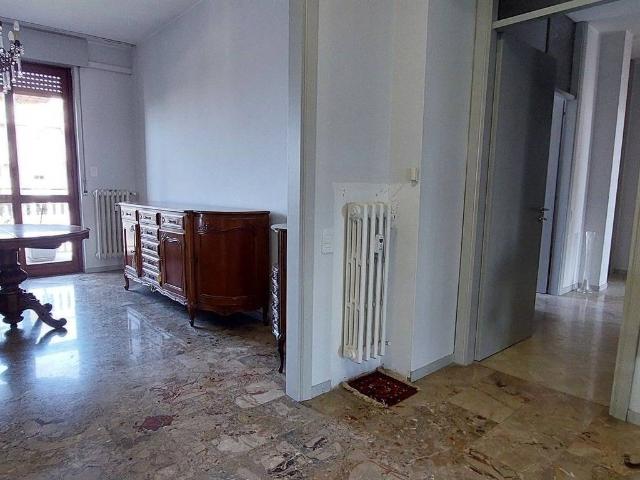 Appartamento in vendita a Villasanta MB
