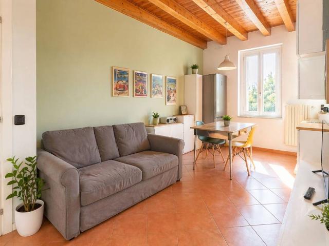 Appartamento in vendita a Villasanta MB