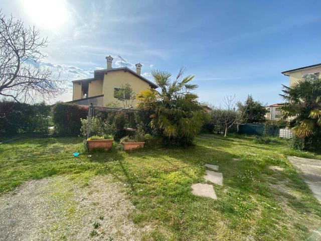 Appartamento in vendita a Villesse GO