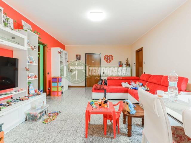 Appartamento in vendita a Vimercate