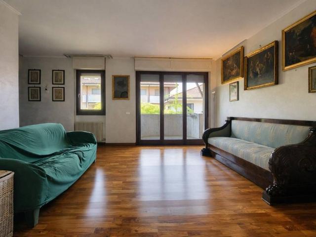 Appartamento in vendita a Vimercate MB