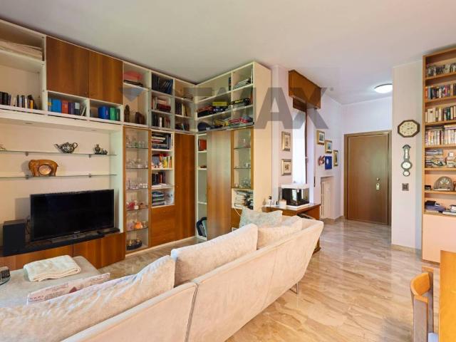 Appartamento in vendita a Vimercate MB