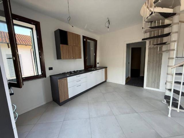 Appartamento in vendita a Vimercate MB