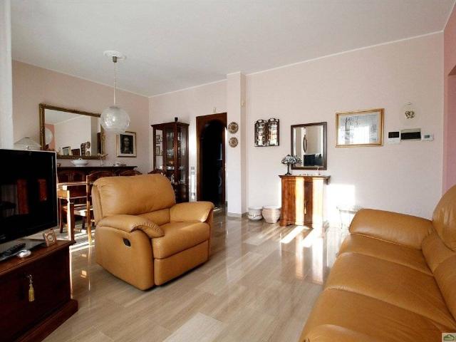 Appartamento in vendita a Vimercate MB