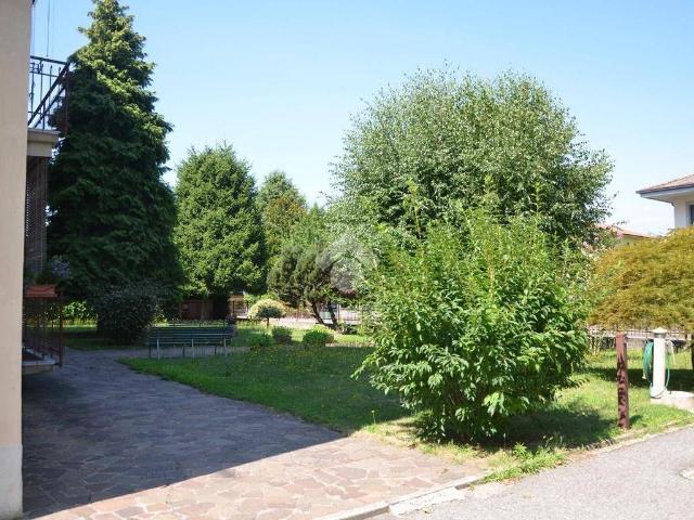 Appartamento in vendita a Vimercate MB