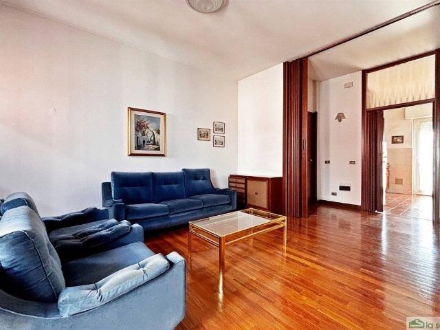 Appartamento in vendita a Vimercate MB