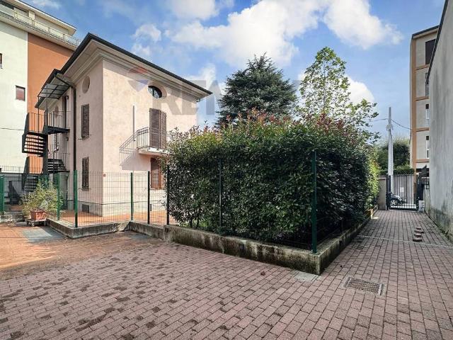 Appartamento in vendita a Vimercate MB
