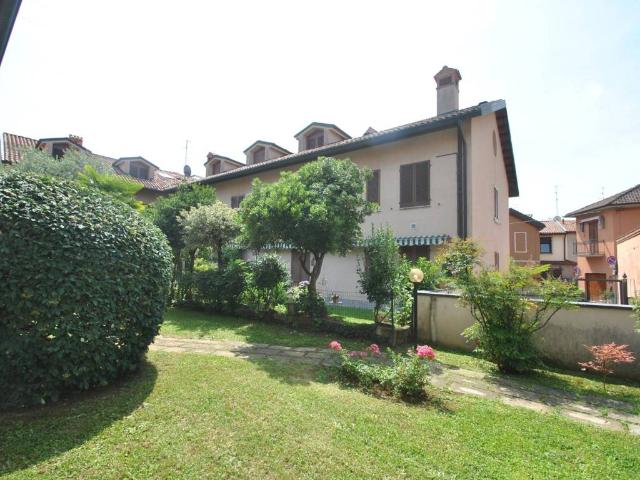 Appartamento in vendita a Vimercate MB