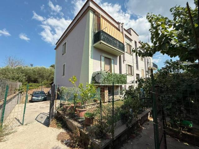 Appartamento in vendita a Vitorchiano VT