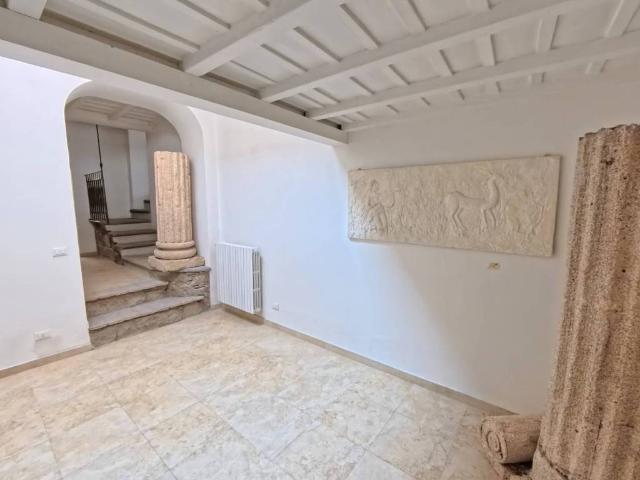 Appartamento in vendita a Viterbo VT