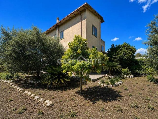 Appartamento in vendita a Viterbo VT