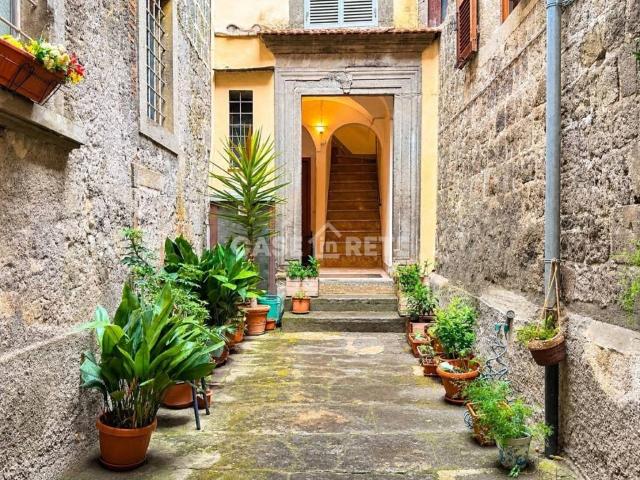 Appartamento in vendita a Viterbo VT
