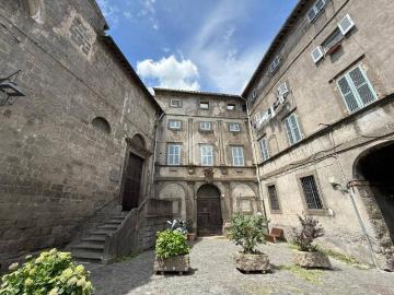 Appartamento in vendita a Viterbo VT