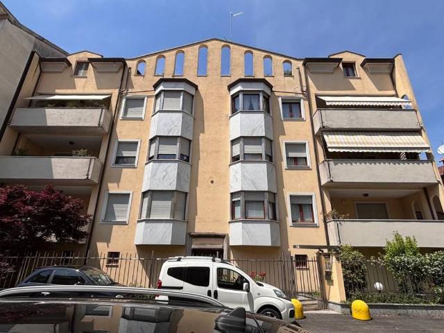 Appartamento in vendita a Voghera PV