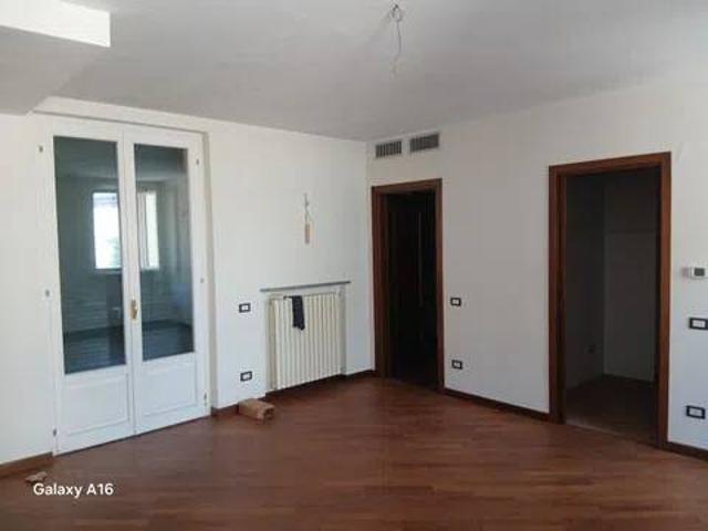 Appartamento in vendita a Voghera PV