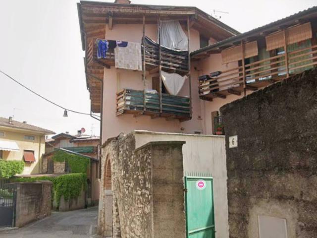 Appartamento in vendita a Volano TN