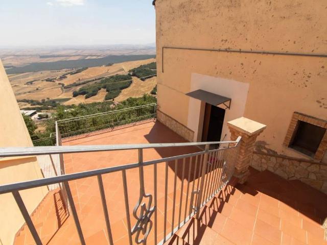 Appartamento in vendita a Volturino FG