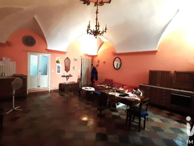 Appartamento in vendita a Zuccarello SV
