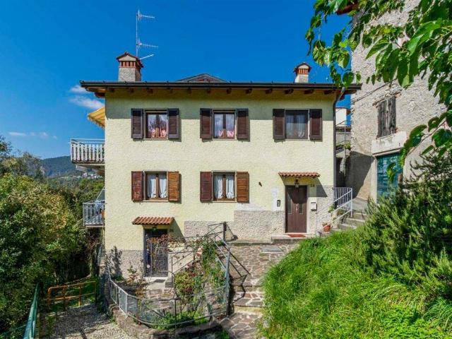 Appartamento in vendita a Zogno BG