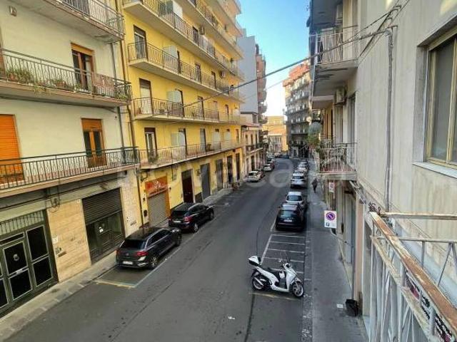 Appartamento in vendita ad Acireale via Piemonte No Number