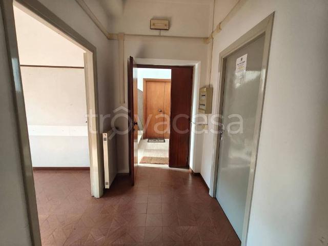 Appartamento in vendita ad Albano Laziale via Bologna, 3, Pavona